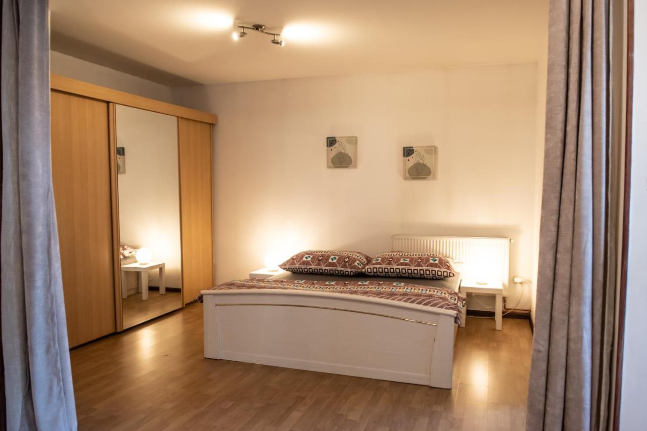 Podkrovni Apartman S Vyhledem Na Namesti Lomnice nad Lužnicí Екстериор снимка