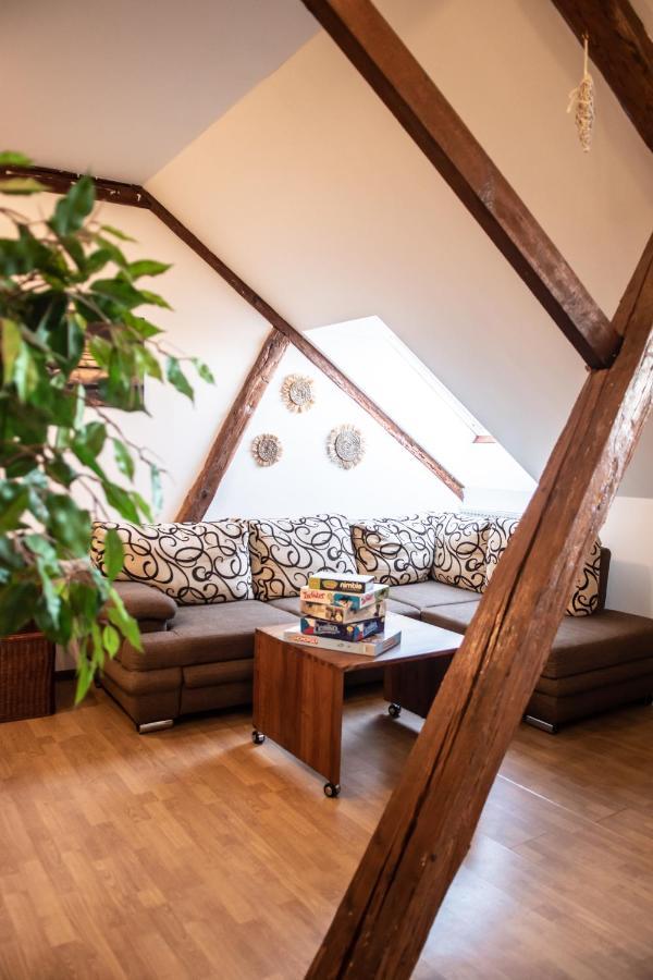 Podkrovni Apartman S Vyhledem Na Namesti Lomnice nad Lužnicí Екстериор снимка